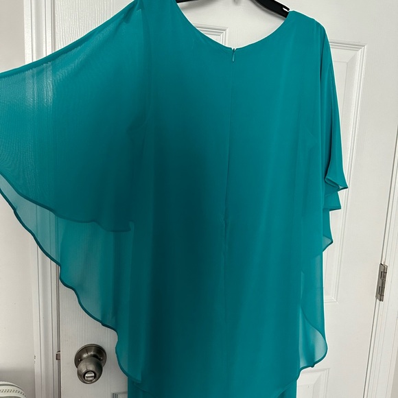 Beautiful jumpsuit size 10 . Perfect for any occasion. Worn only once. - Picture 3 of 5